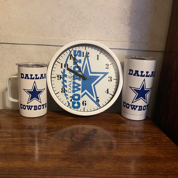 Dallas Cowboys Clock and Tumblers - Picture 4 of 13